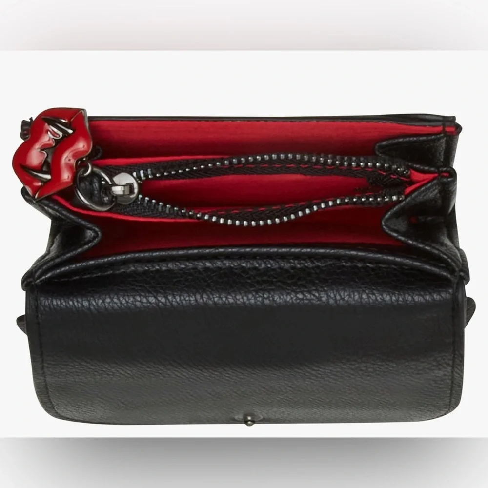 🩶BETSEY JOHNSON BLACK CAT BIFOLD WALLET - NWT🩶